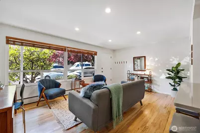 4710 Dayton Avenue N #2, Seattle, WA 98103 - Photo 10
