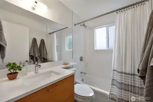 4710 Dayton Ave N, Seattle, WA 98103 - Photo 16