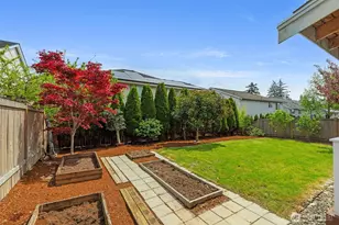 19728 77th Pl NE, Kenmore, WA 98028 - Photo 32