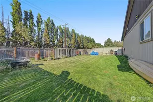 21 Ambrosia Ln, Malaga, WA 98828 - Photo 32