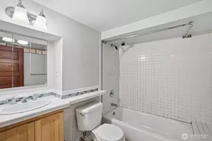 6238 Woodlawn Ave N, Seattle, WA 98103 - Photo 26