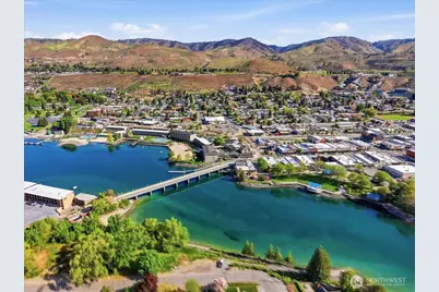 123 E Johnson Street #1, Chelan, WA 98816 - Photo 40