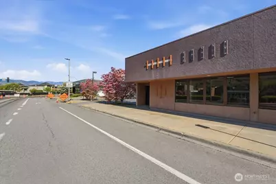 123 E Johnson Street #1, Chelan, WA 98816 - Photo 6