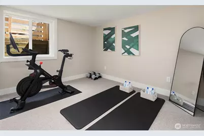 549 N 77th Street, Seattle, WA 98103 - Photo 22