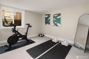 549 N 77th St, Seattle, WA 98103 - Photo 22