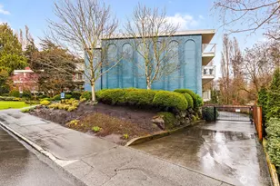 1730 Taylor Ave N, Seattle, WA 98109 - Photo 16