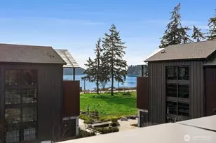 4566 Flying Goat Ave NE, Bainbridge Island, WA 98110 - Photo 6