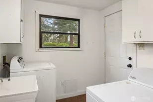 215 NW 130th St, Seattle, WA 98177 - Photo 20
