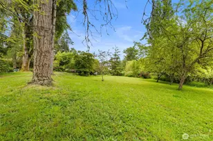 10218 NE Pine Way, Bainbridge Island, WA 98110 - Photo 34