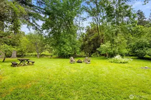 10218 NE Pine Way, Bainbridge Island, WA 98110 - Photo 32