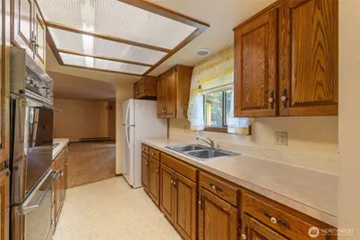 334 Burchett Road, Onalaska, WA 98570 - Photo 12