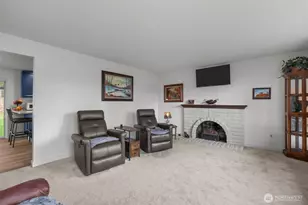 2335 SW 342nd St, Federal Way, WA 98023 - Photo 2
