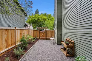 8220 Lariat Trail NW, Bremerton, WA 98311 - Photo 4