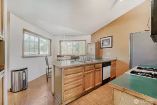 8823 W Mall Dr, Everett, WA 98208 - Photo 12