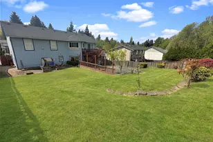 8823 W Mall Dr, Everett, WA 98208 - Photo 24