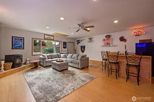 827 99th St S, Tacoma, WA 98444 - Photo 22
