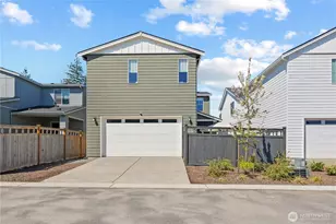 33136 Holly Ave SE, Black Diamond, WA 98010 - Photo 2