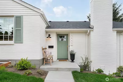 10002 9th Avenue NW, Seattle, WA 98177 - Photo 2