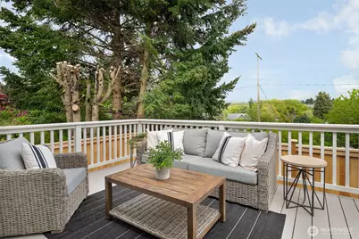 10002 9th Avenue NW, Seattle, WA 98177 - Photo 32