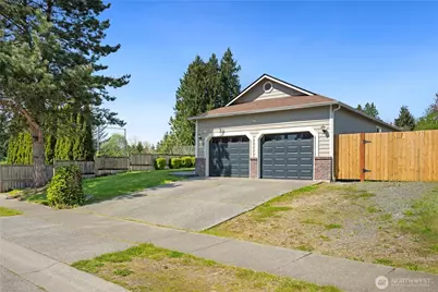 5609 138th Place NE, Marysville, WA 98271 - Photo 2