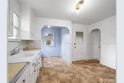 3521 S 11th Street, Tacoma, WA 98405 - Photo 6