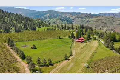 712 Moonlit Lane, Wenatchee, WA 98801 - Photo 2