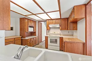 1843 Main St, Lynden, WA 98264 - Photo 12
