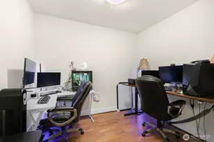 699 John St, Seattle, WA 98109 - Photo 14