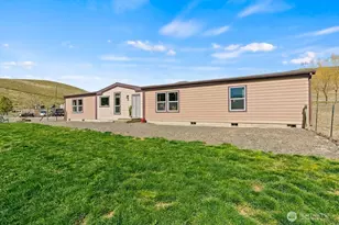 486 Elk Ridge Ln, Selah, WA 98942 - Photo 2