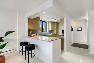 521 5th Ave W, Seattle, WA 98119 - Photo 8