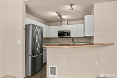 11130 SE 208th Street #E201, Kent, WA 98031 - Photo 12