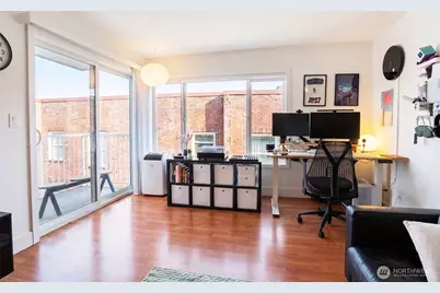 308 Sumitt Avenue E #505, Seattle, WA 98102 - Photo 2