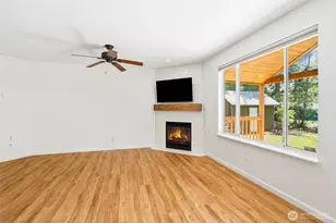 1620 186th Ave E, Lake Tapps, WA 98391 - Photo 10