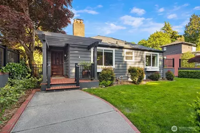 2702 4th Avenue W, Seattle, WA 98119 - Photo 2