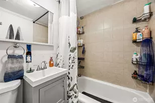 11315 D St E, Tacoma, WA 98445 - Photo 10