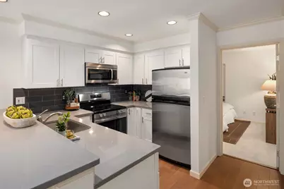 1417 Queen Anne Avenue N #206, Seattle, WA 98109 - Photo 8