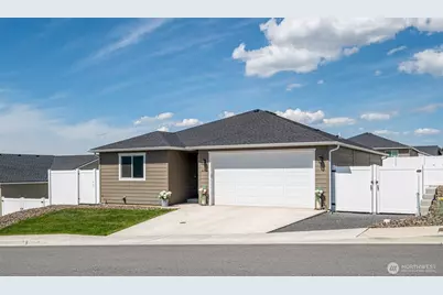 2355 3rd St SE, East Wenatchee, WA 98802 - Photo 40