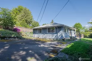 2022 S 108th St, Seattle, WA 98168 - Photo 4