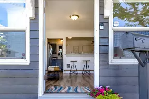 606 S 61st St, Tacoma, WA 98408 - Photo 2