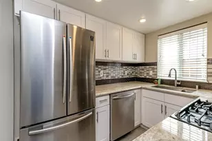 10426 17th Ave SW, Seattle, WA 98146 - Photo 18