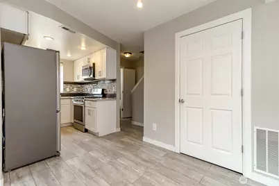 10426 17th Avenue SW #10426, Seattle, WA 98146 - Photo 16