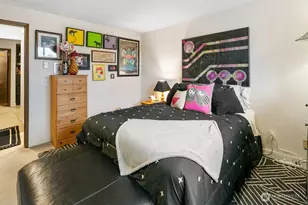9710 Greenwood Ave N, Seattle, WA 98103 - Photo 16