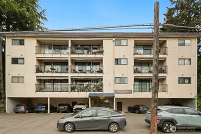 9710 Greenwood Avenue N #303, Seattle, WA 98103 - Photo 22