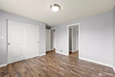 10010 Golden Given Road E #4, Tacoma, WA 98445 - Photo 12