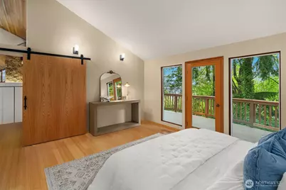 7931 E Mercer Way, Mercer Island, WA 98040 - Photo 16