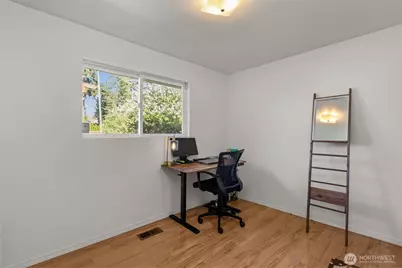 16022 126th Avenue SE, Renton, WA 98058 - Photo 12