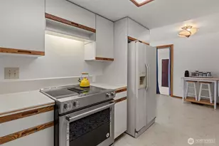 16022 126th Ave SE, Renton, WA 98058 - Photo 6