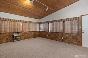 16022 126th Ave SE, Renton, WA 98058 - Photo 18