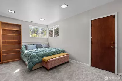 16022 126th Avenue SE, Renton, WA 98058 - Photo 8