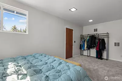 16022 126th Avenue SE, Renton, WA 98058 - Photo 10
